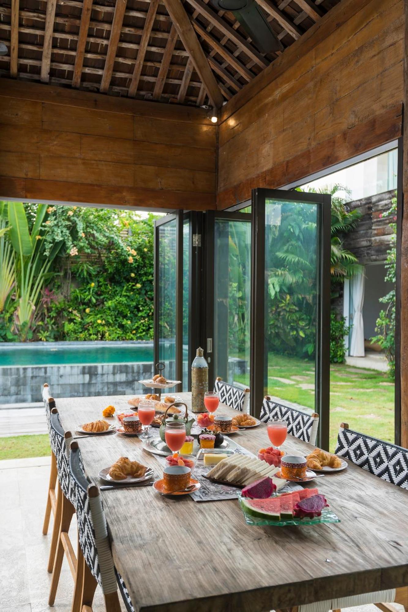 Elegant Villa Casabianca - Tropical Pool & Garden, Near Potato Head Beach Club! Seminyak Exterior foto